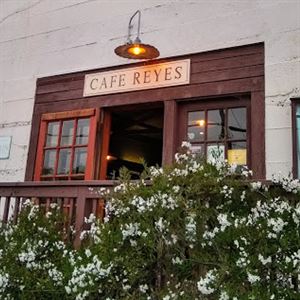 cafe reyes